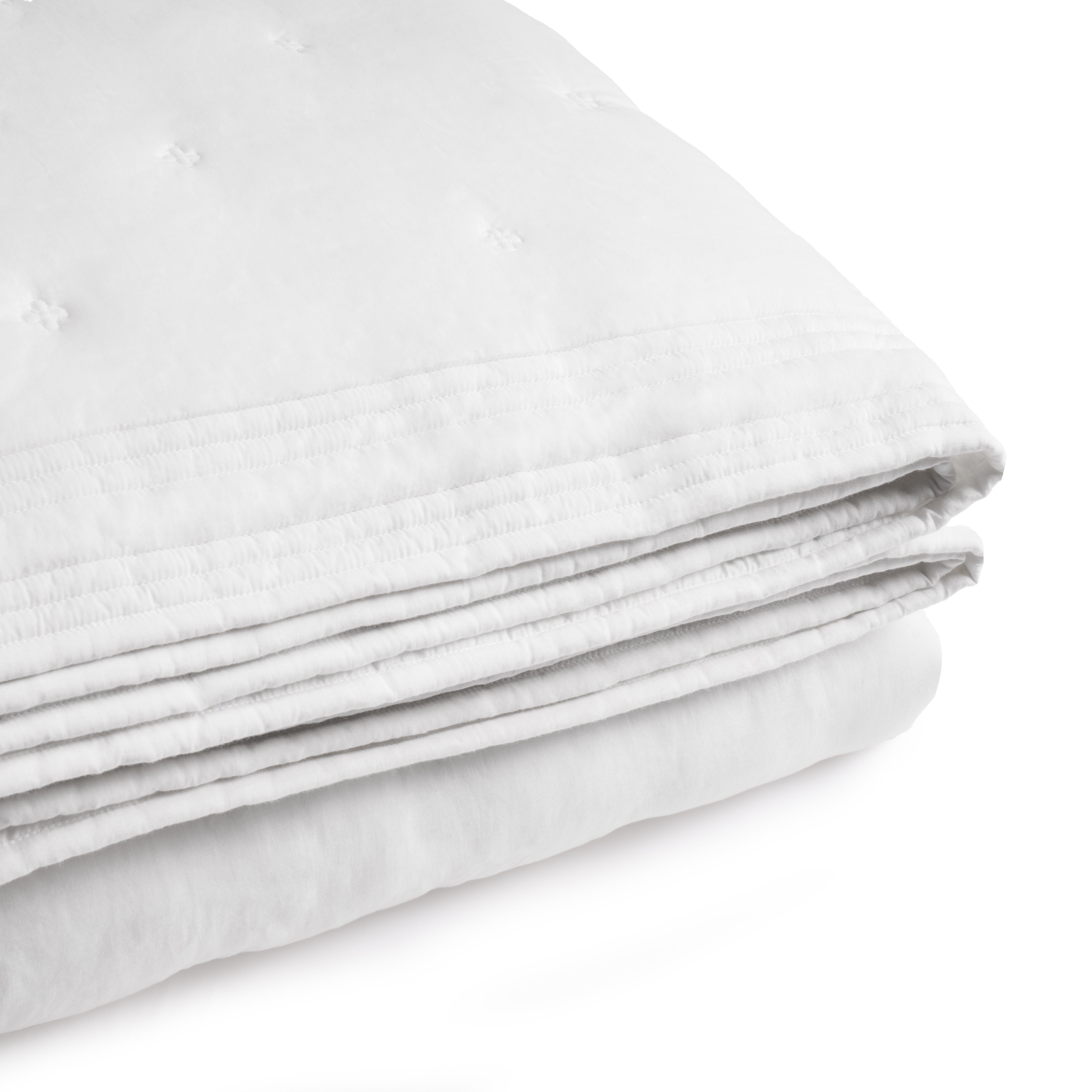 Tufted Quilt Coverlet