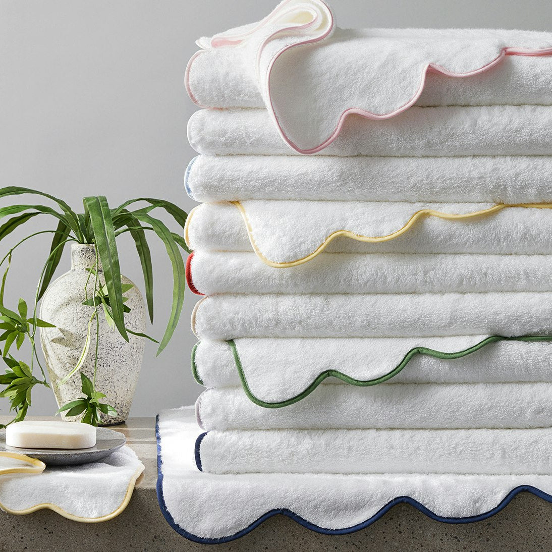 Cairo Scallop Collection