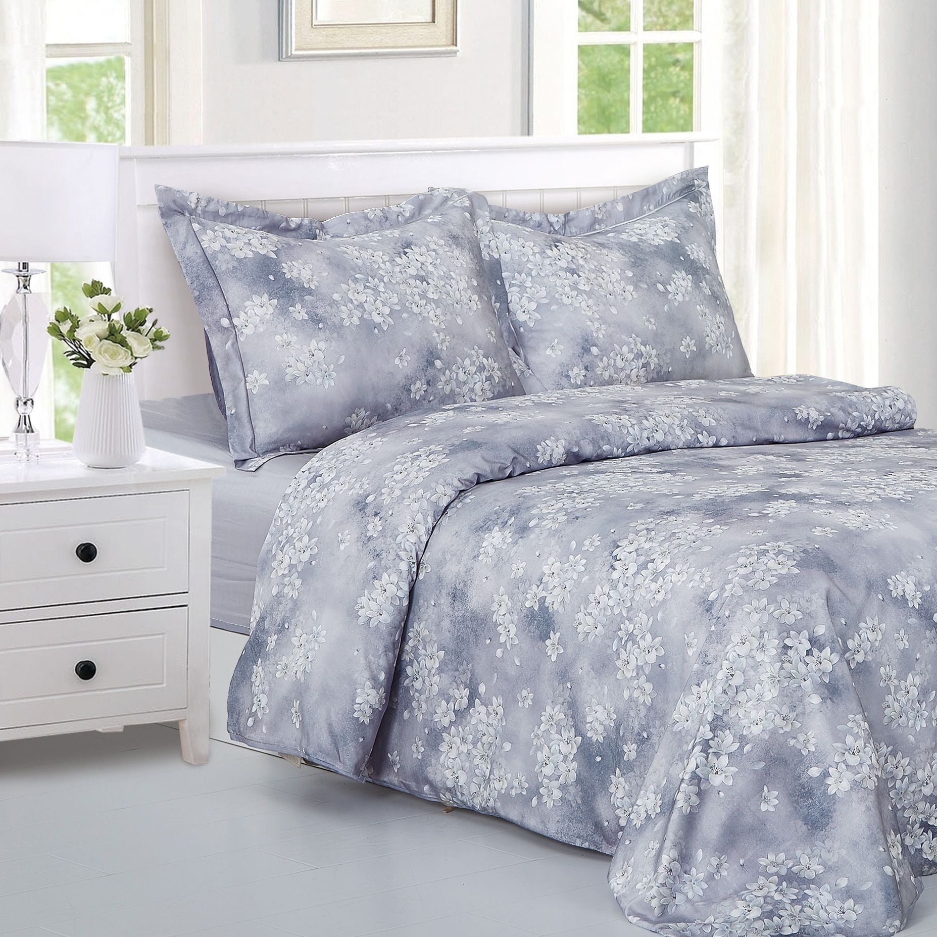 French Magnolia Gray 8 Piece Bedding Set
