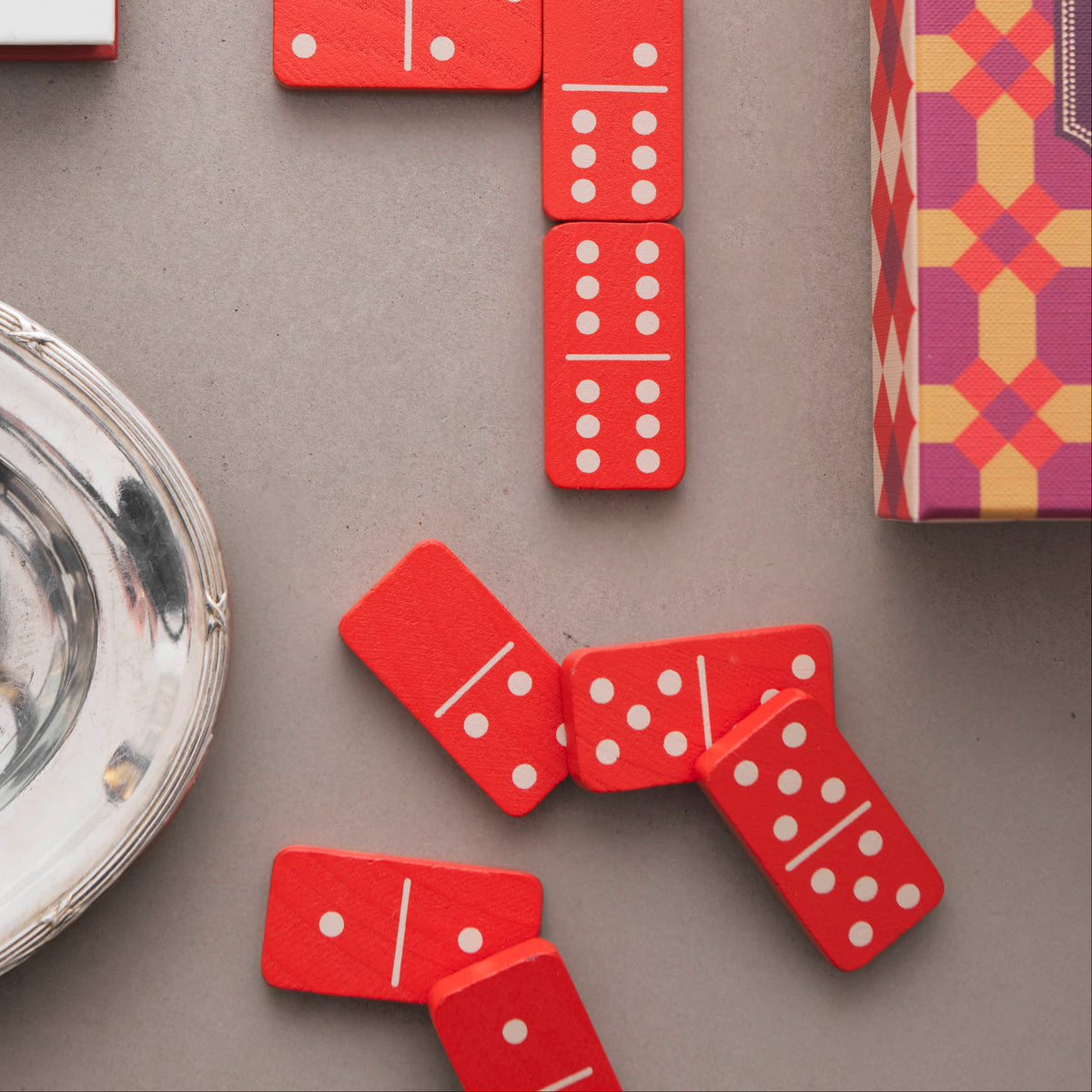 Dominoes, Bazaar