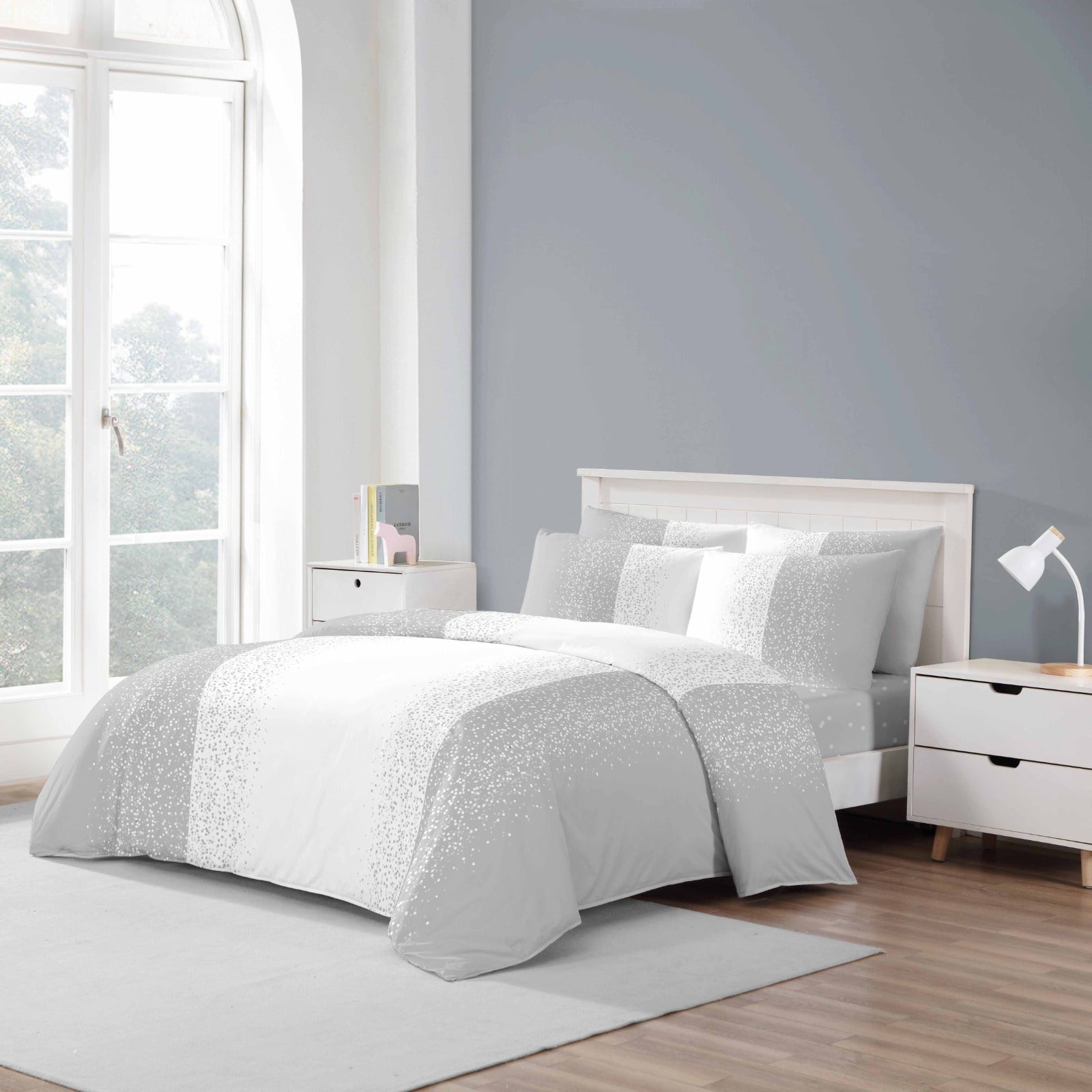 Belgium Dottel Hotel Grey 6 Piece Bedding Set