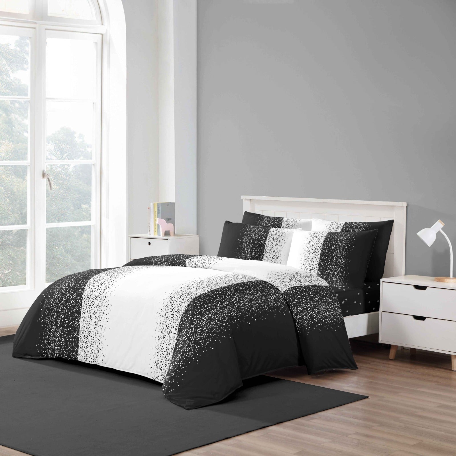 Belgium Dottel Hotel Black 6 Piece Bedding Set