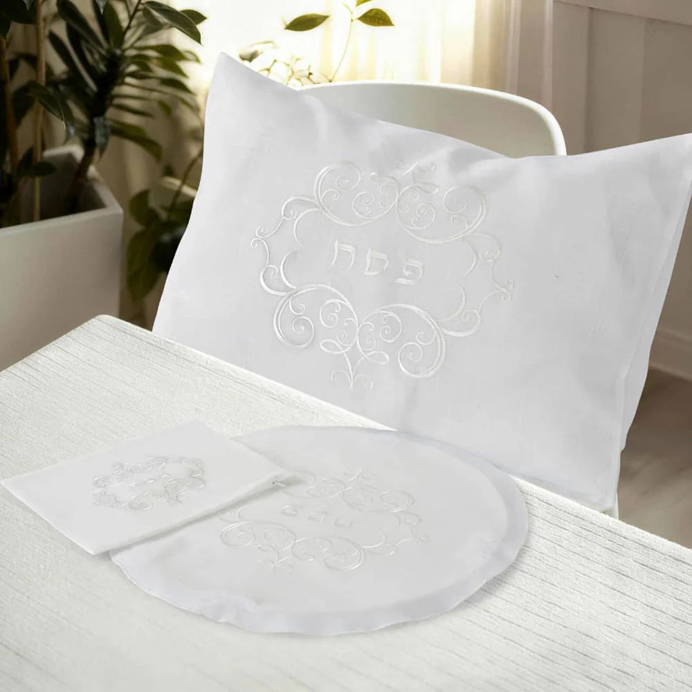 Whisper Weave Filigree Pesach Set