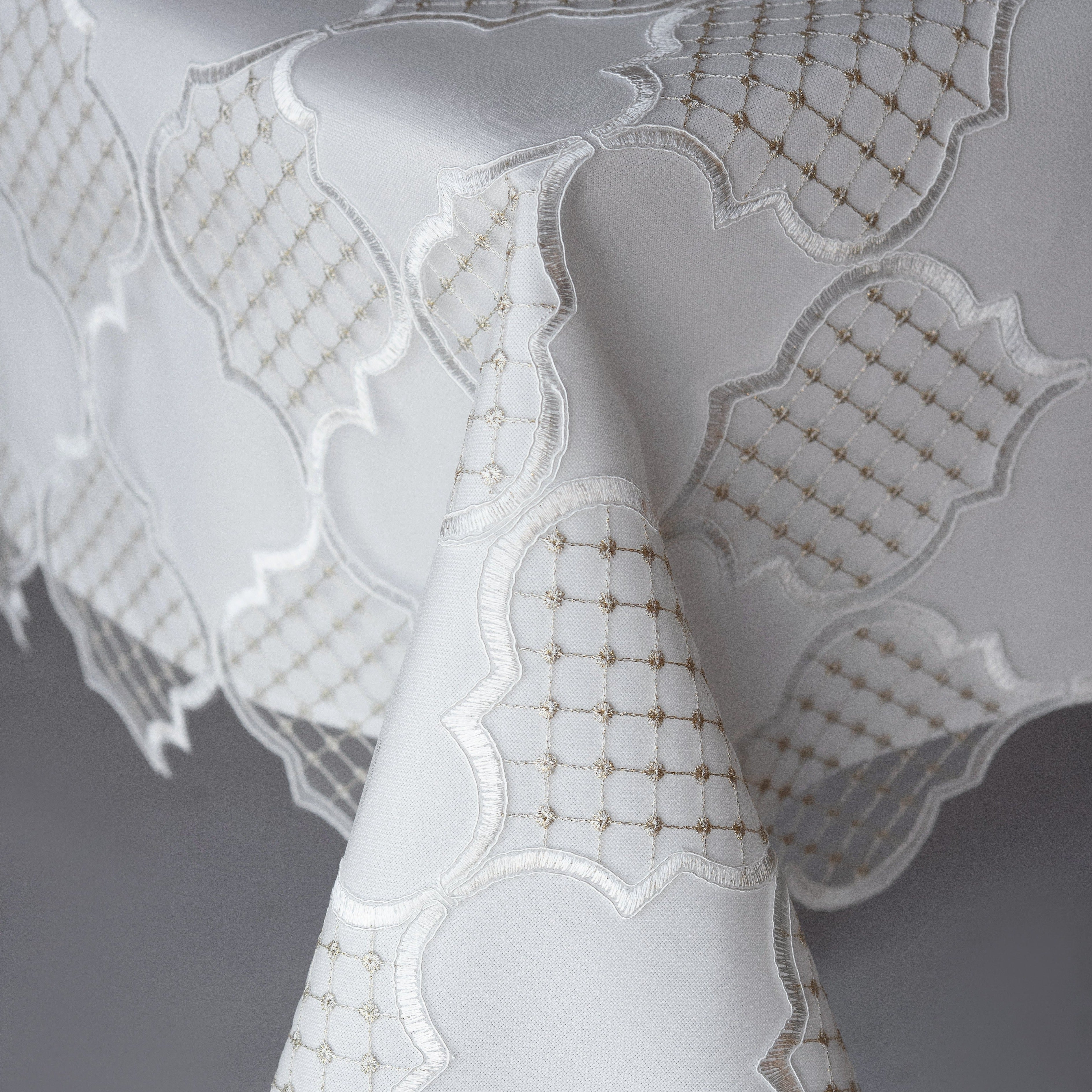 Kingston Tablelcloth