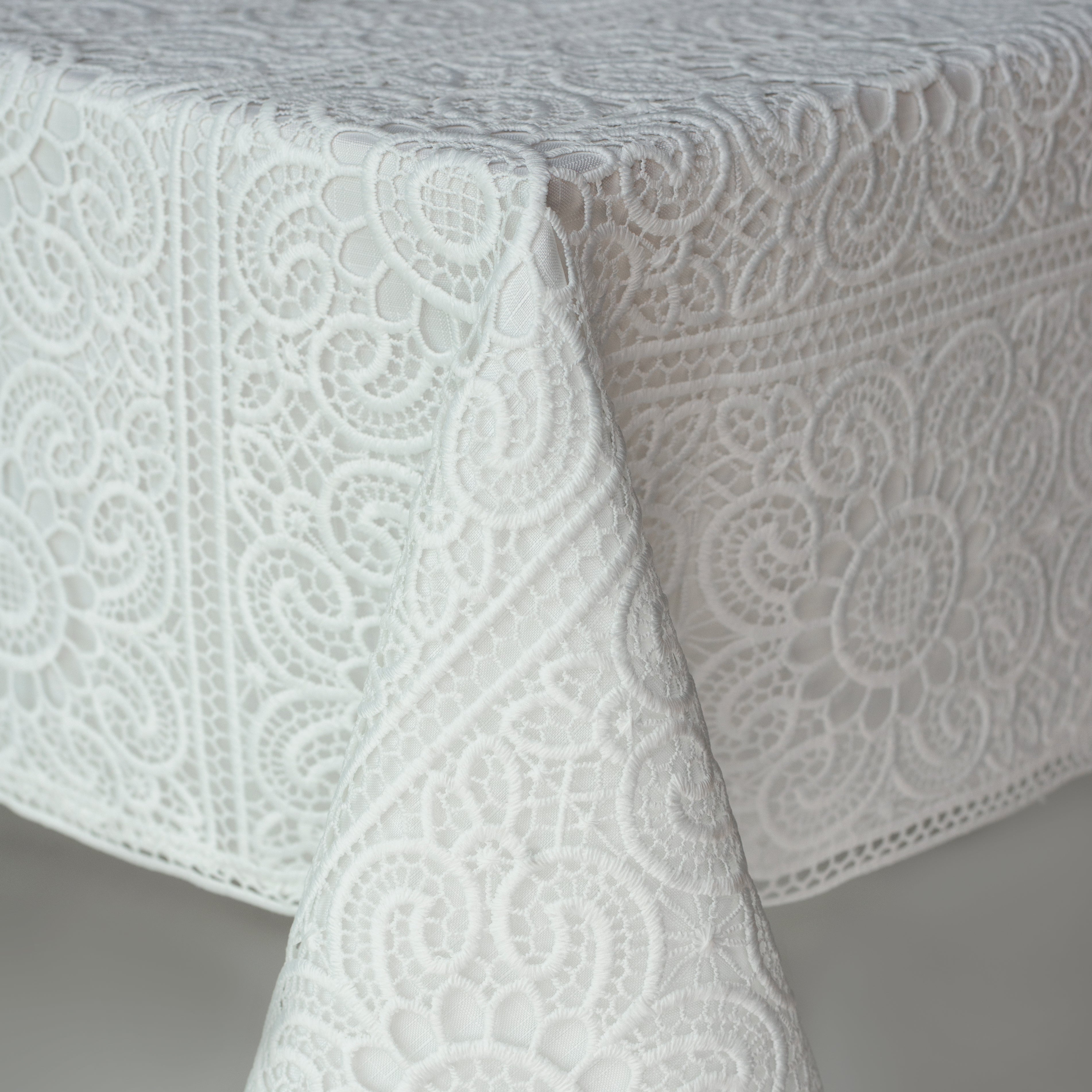 Rosette Tablecloth