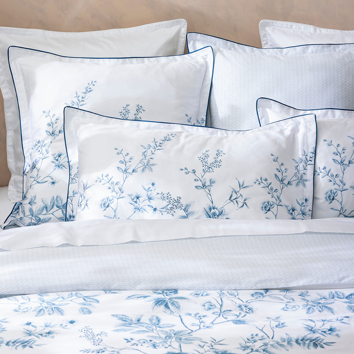 Amboise 4 Piece Bedding Set