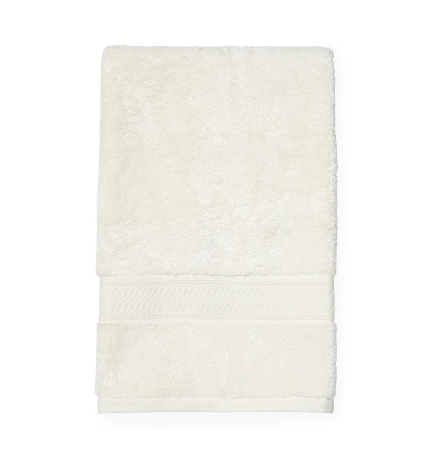 Amira Towel - Elegant Linen
