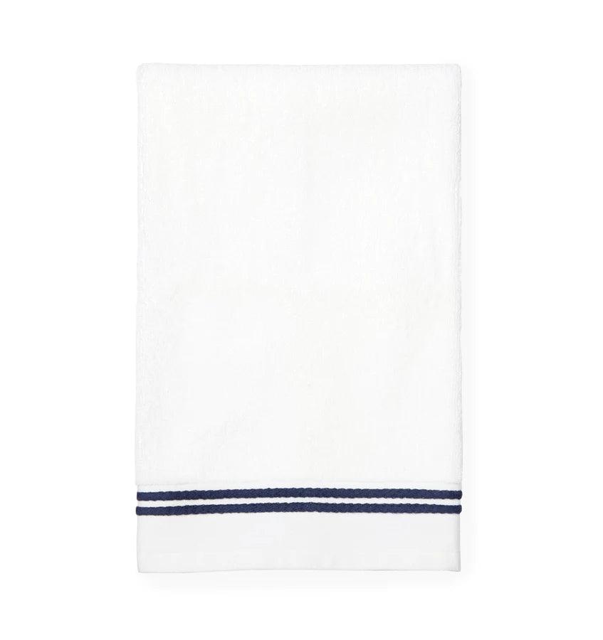 Aura Towel - Elegant Linen
