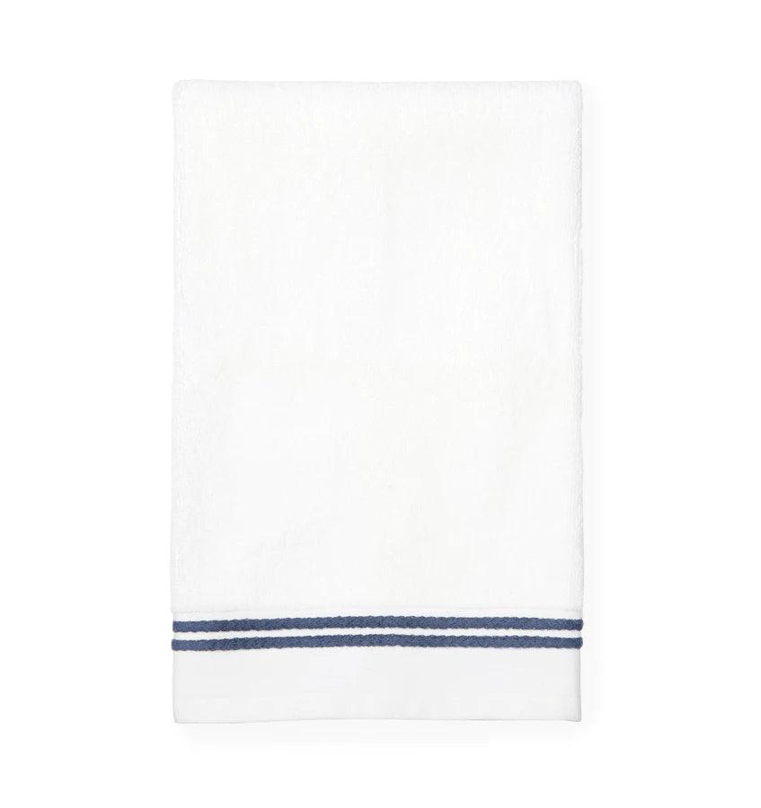 Aura Towel - Elegant Linen