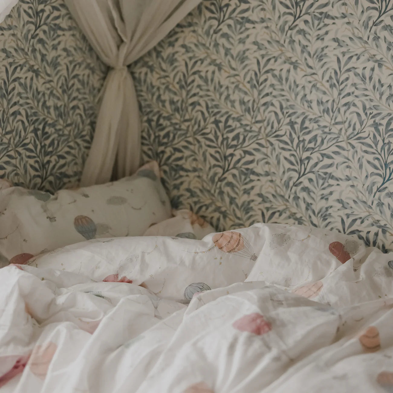 Touch The Sky 3 Piece Bedding Set