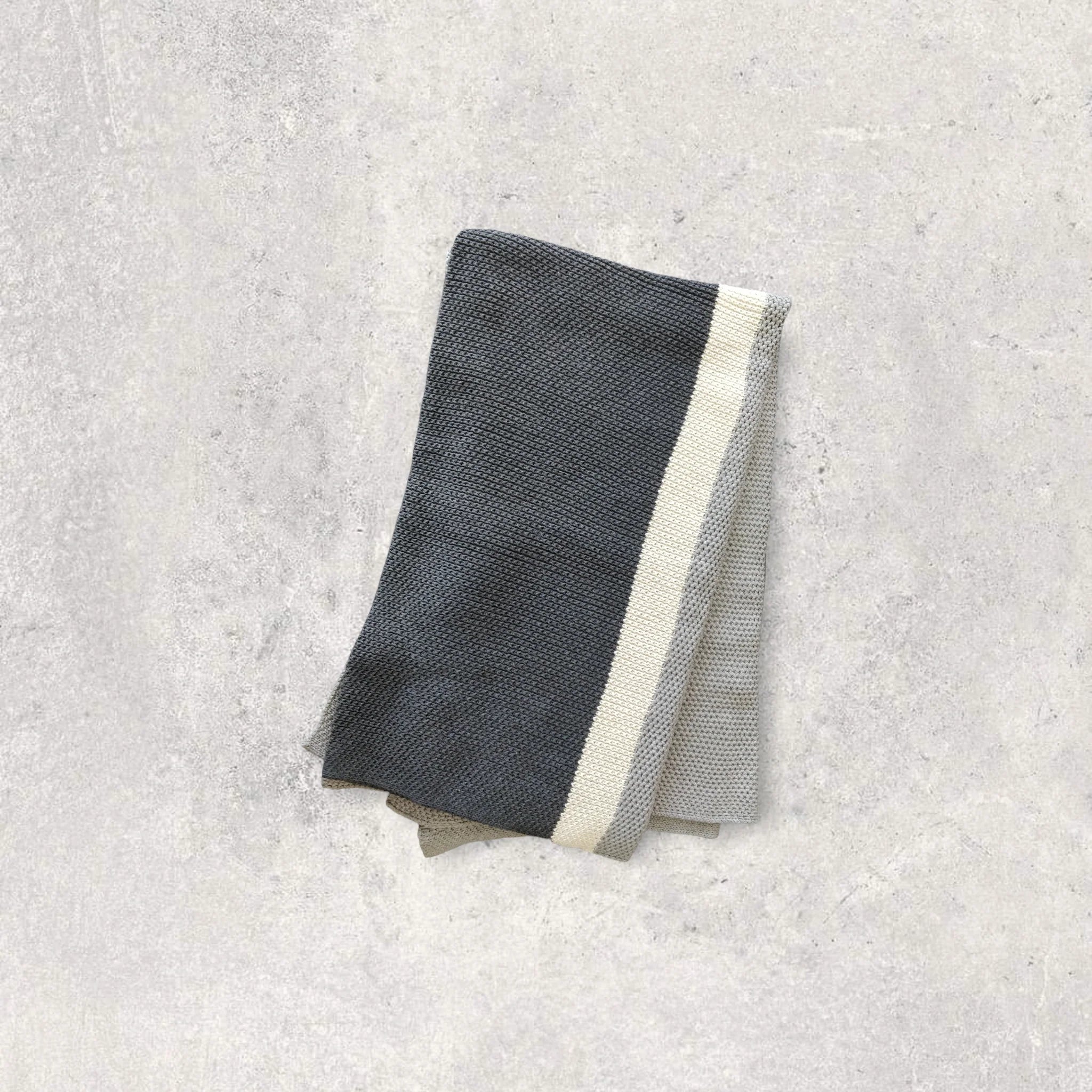 Citra Grey/Ivory Throw