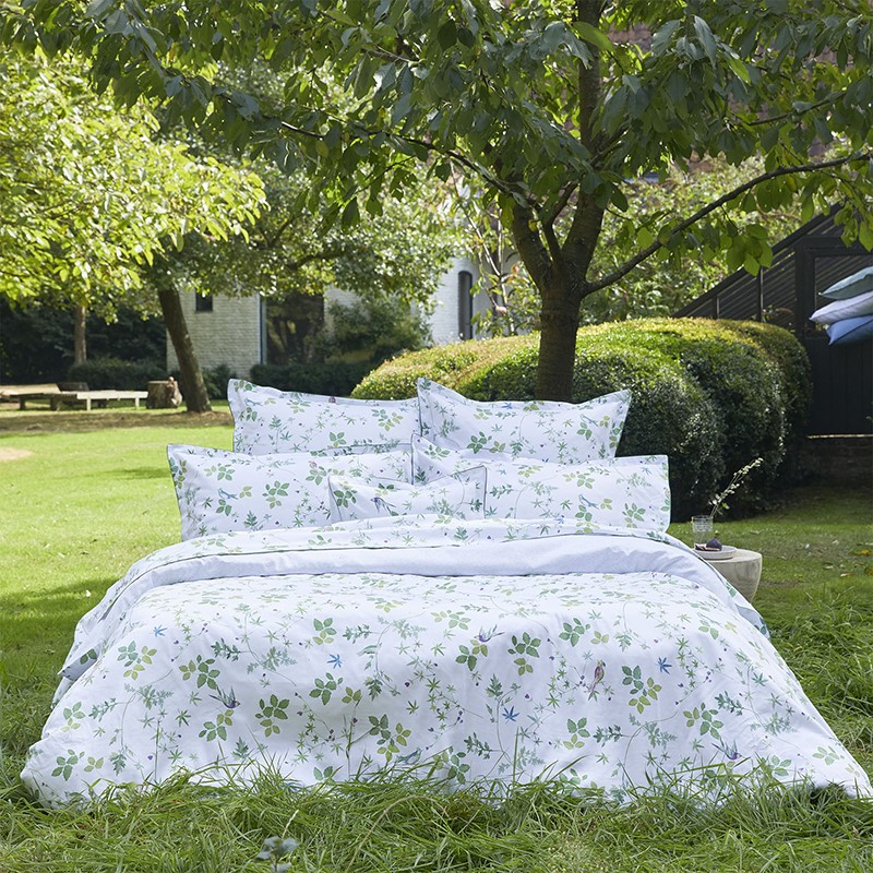 Envolee 4 Piece Bedding Set