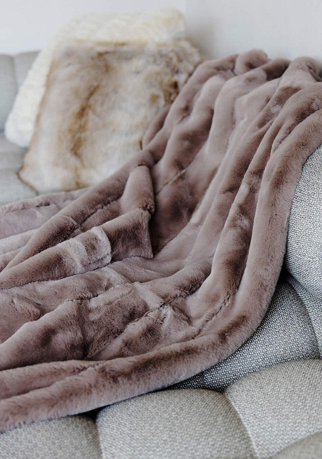 Latte Faux Fur Posh Throw
