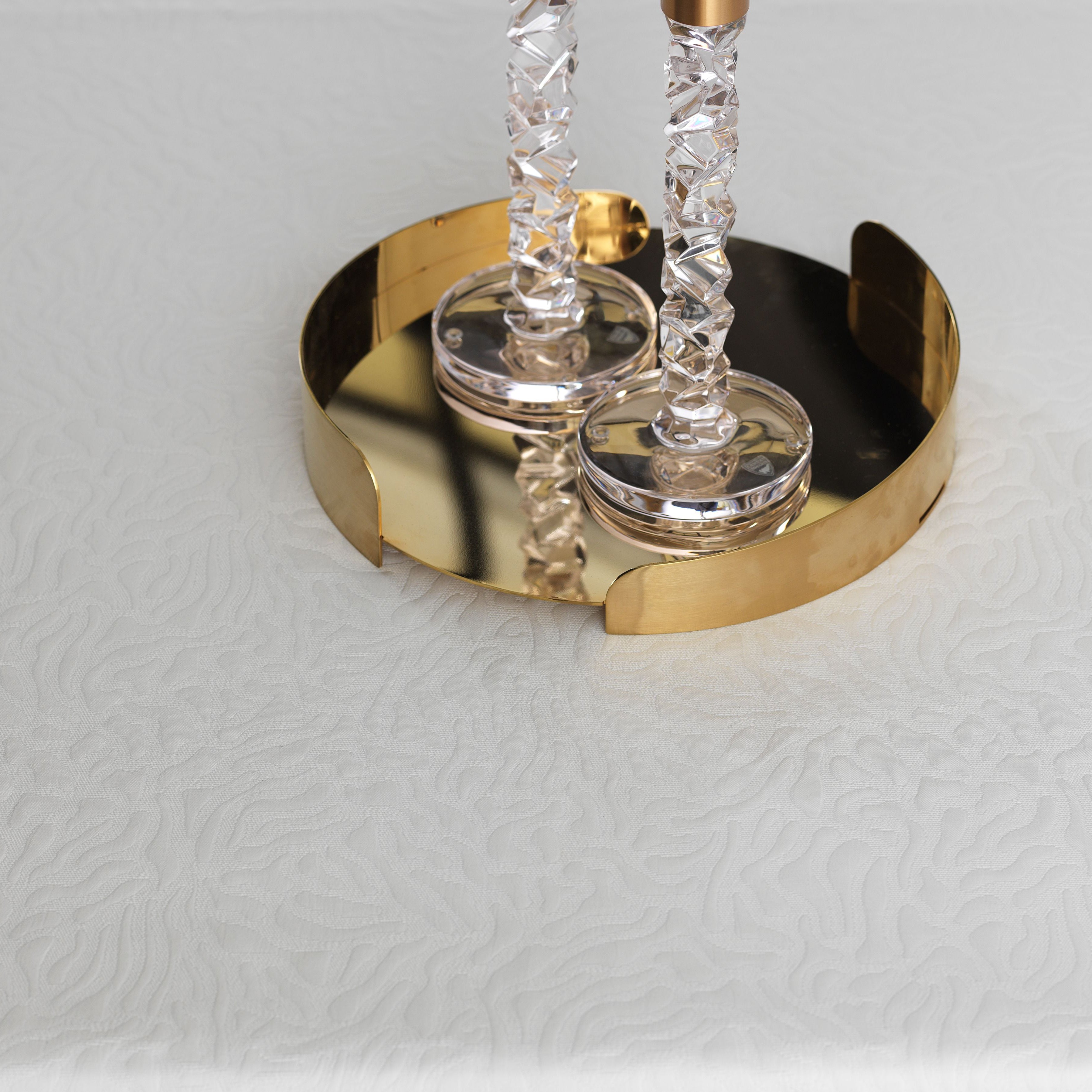 Trend White Tablecloth