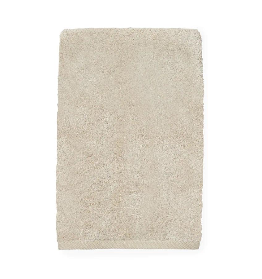 Sarma Towel - Elegant Linen