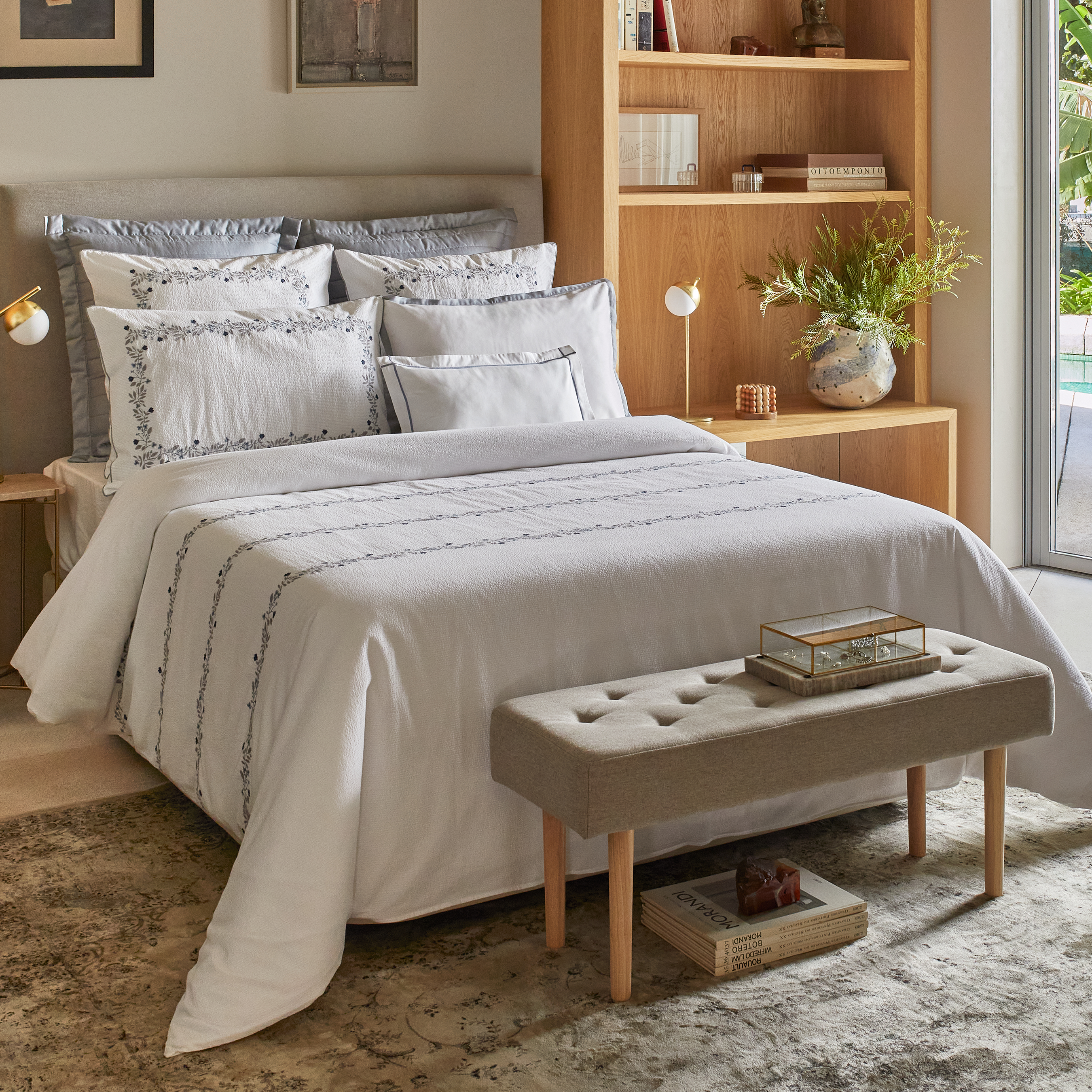 Flora 4 Piece Bedding Set