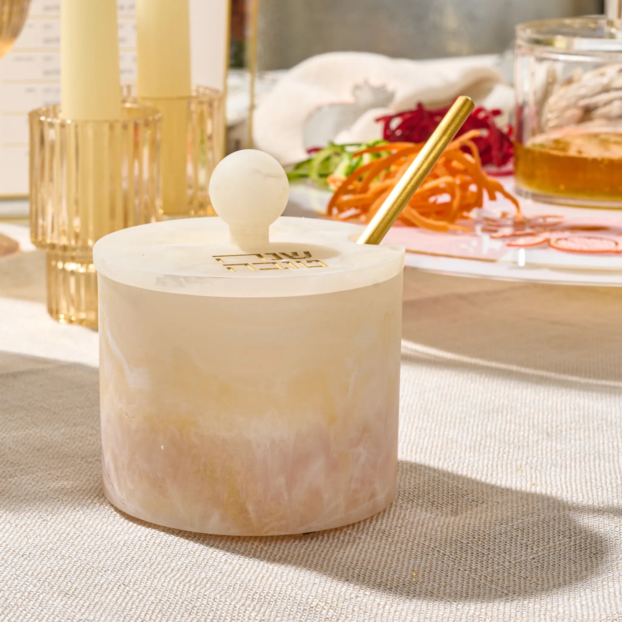Classic Round Resin Honey Dish