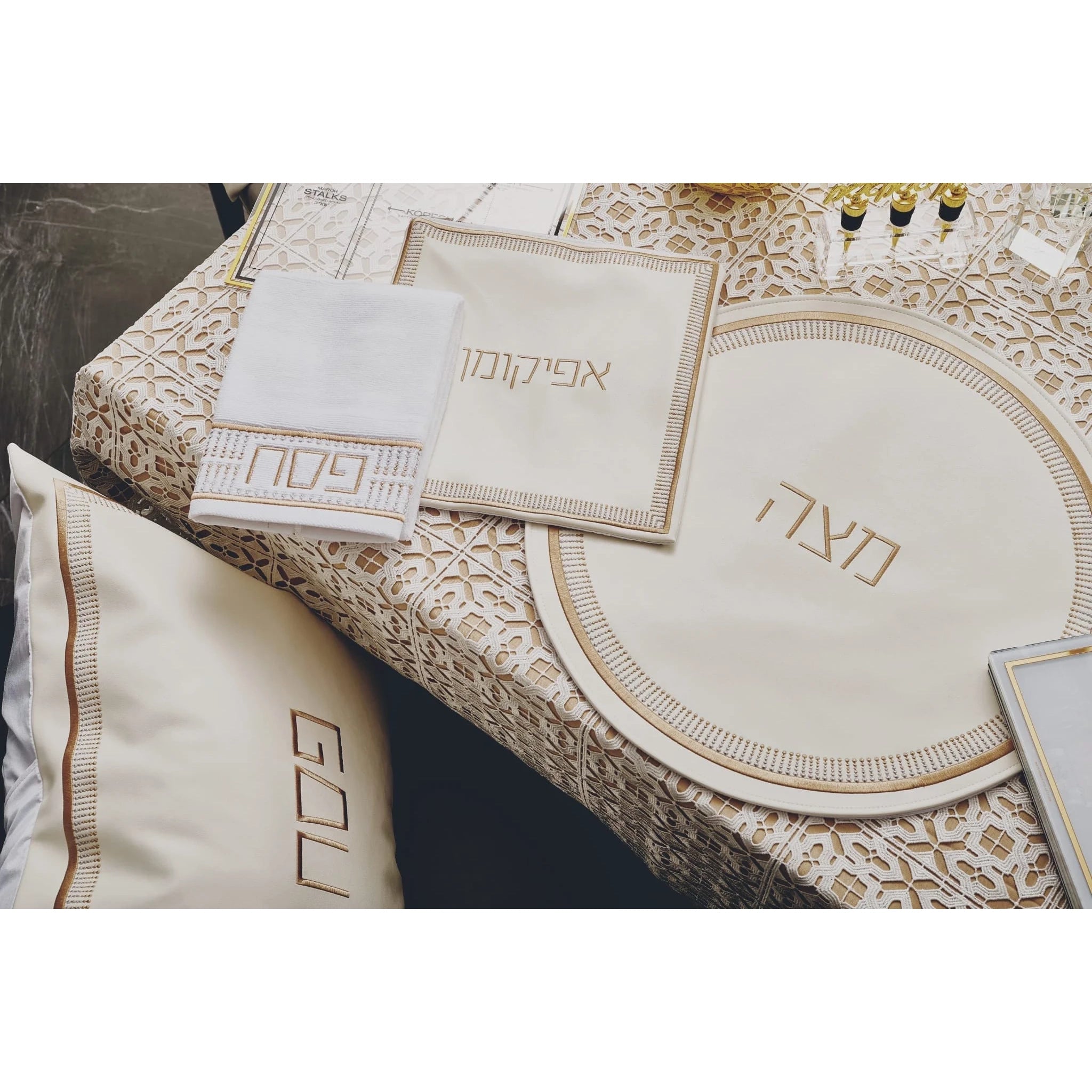 Trinket Pesach Set