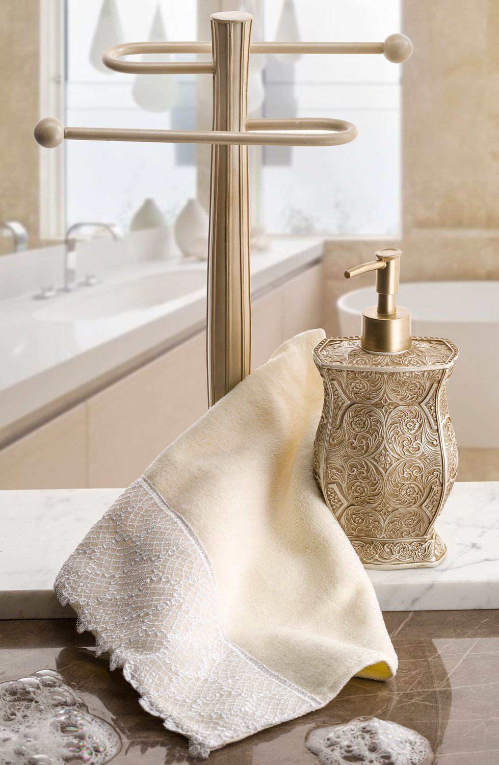 Creative Scents Cotton Velour Fingertip Towel in Cream Color With Cream Lace (set of 4)
