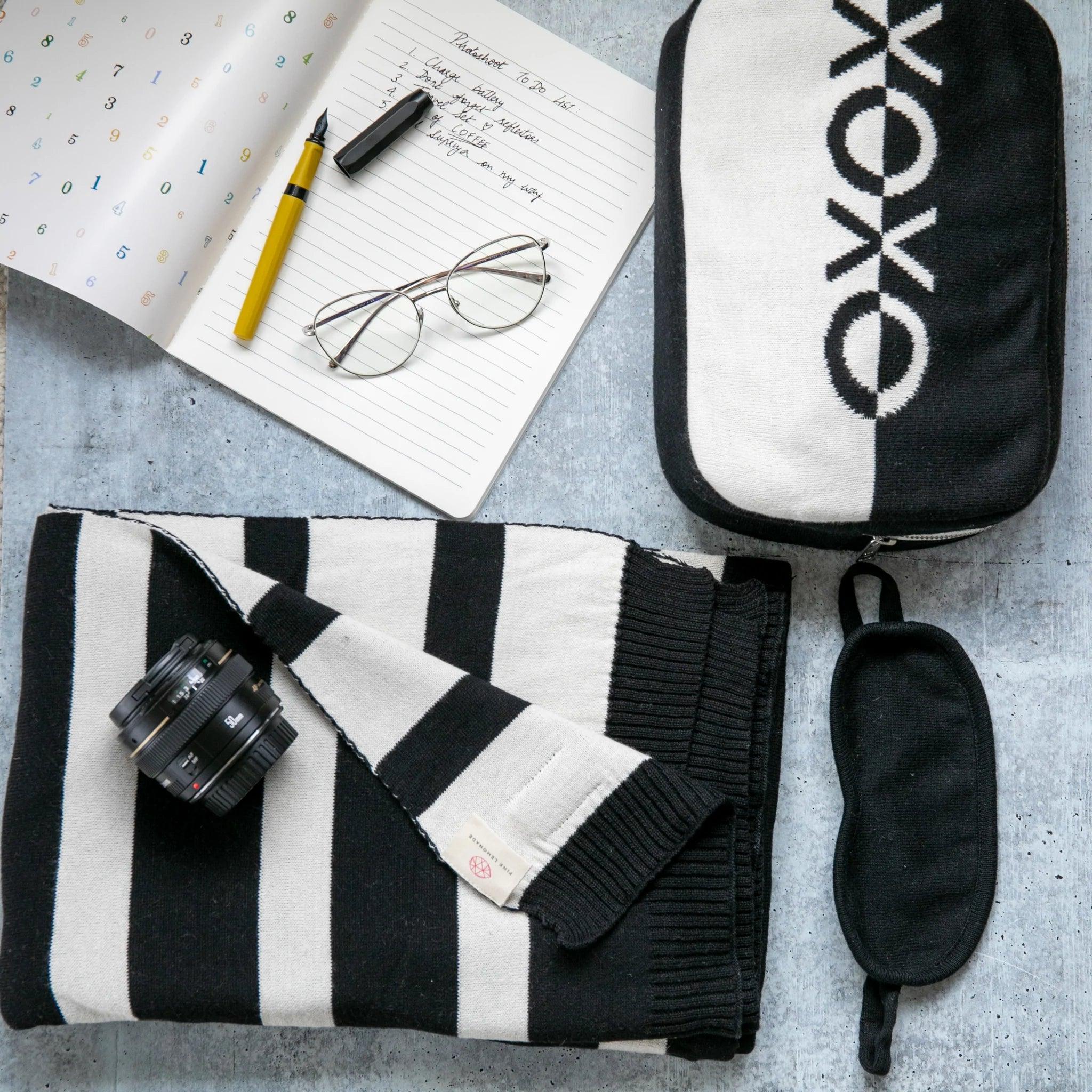 Dual Xoxo Black/Natural Travel Set - Elegant Linen