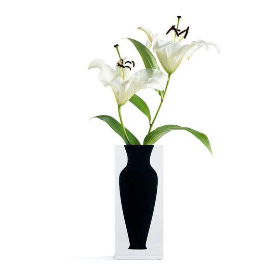 Elizabeth Vase - Elegant Linen
