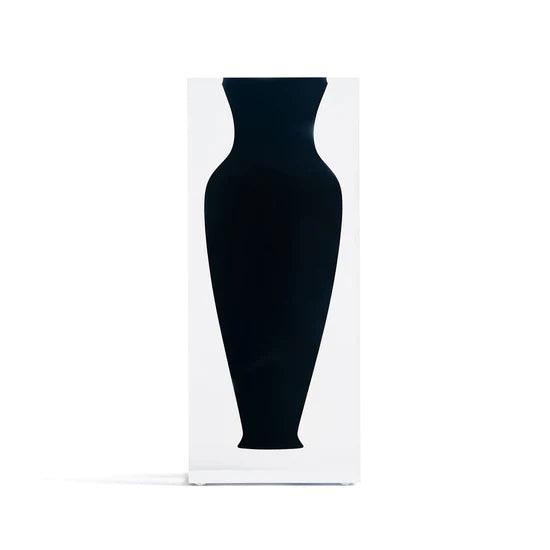 Elizabeth Vase - Elegant Linen