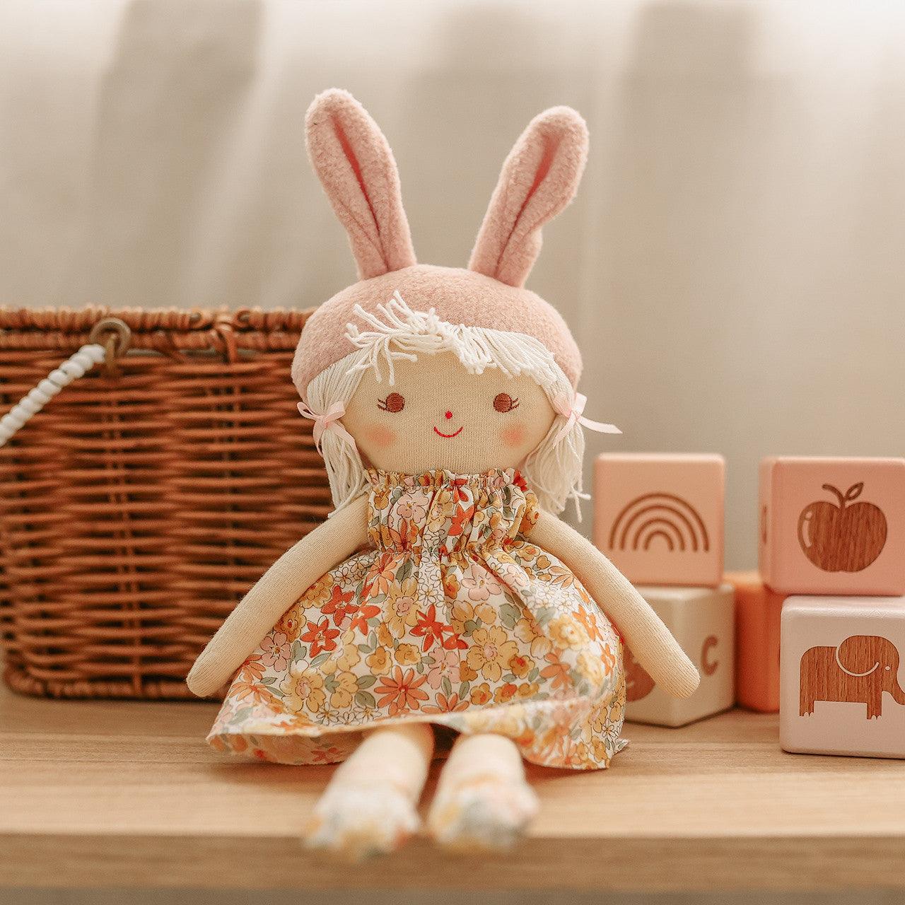 Ellie Doll 30cm Sweet Marigold - Elegant Linen