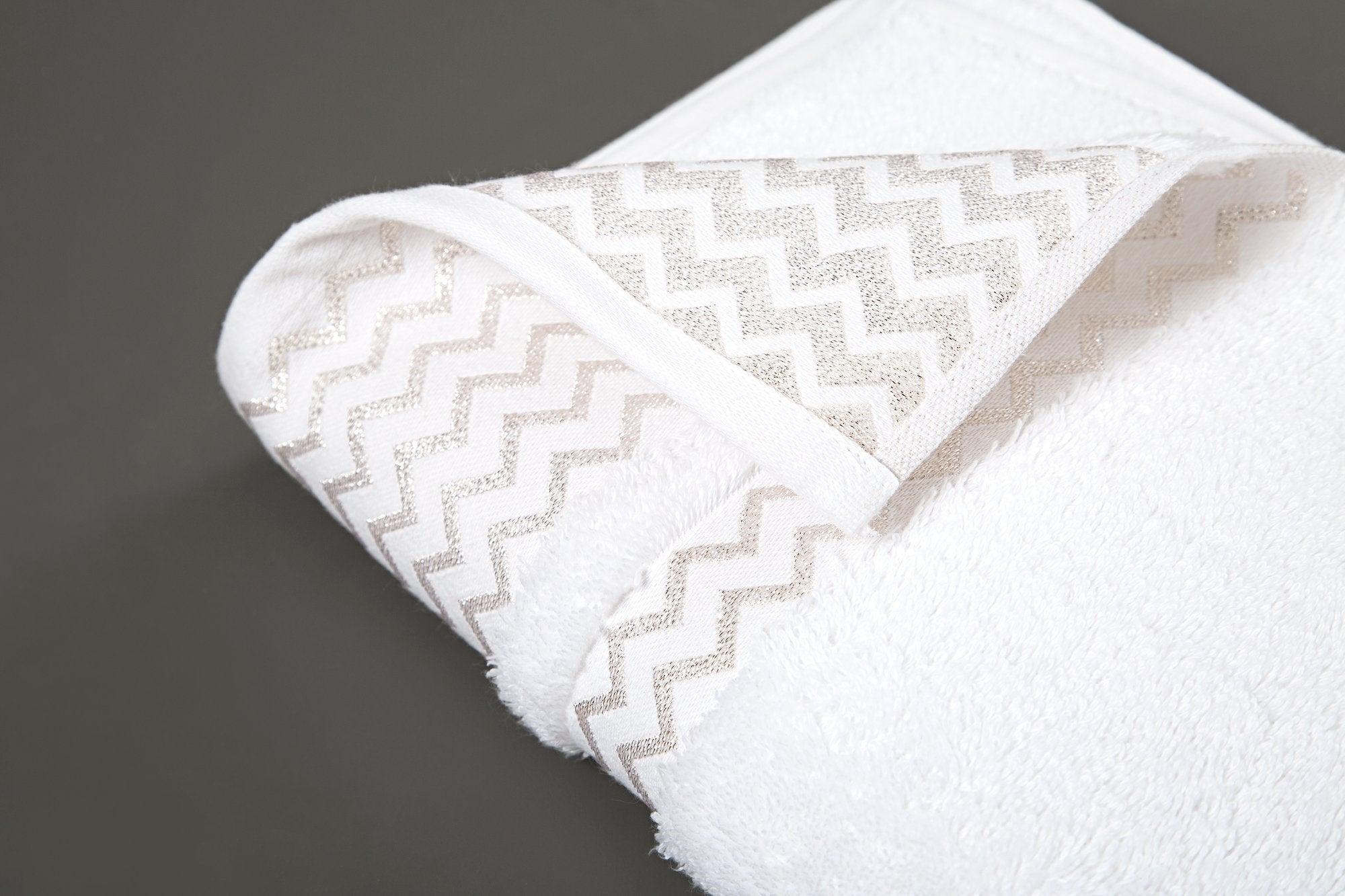 Elegant Linen Gilt Waves Bath and Hand Towel