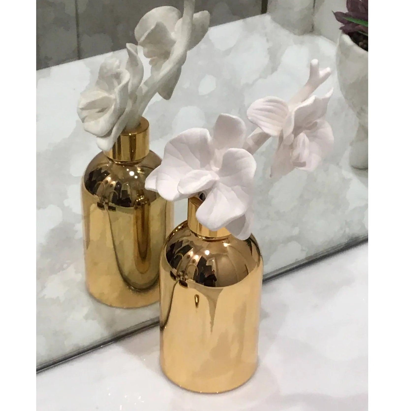 Gold Bottle Diffuser With Gold Cap/White Flower, "English Pear & Freesia" Scent - Elegant Linen