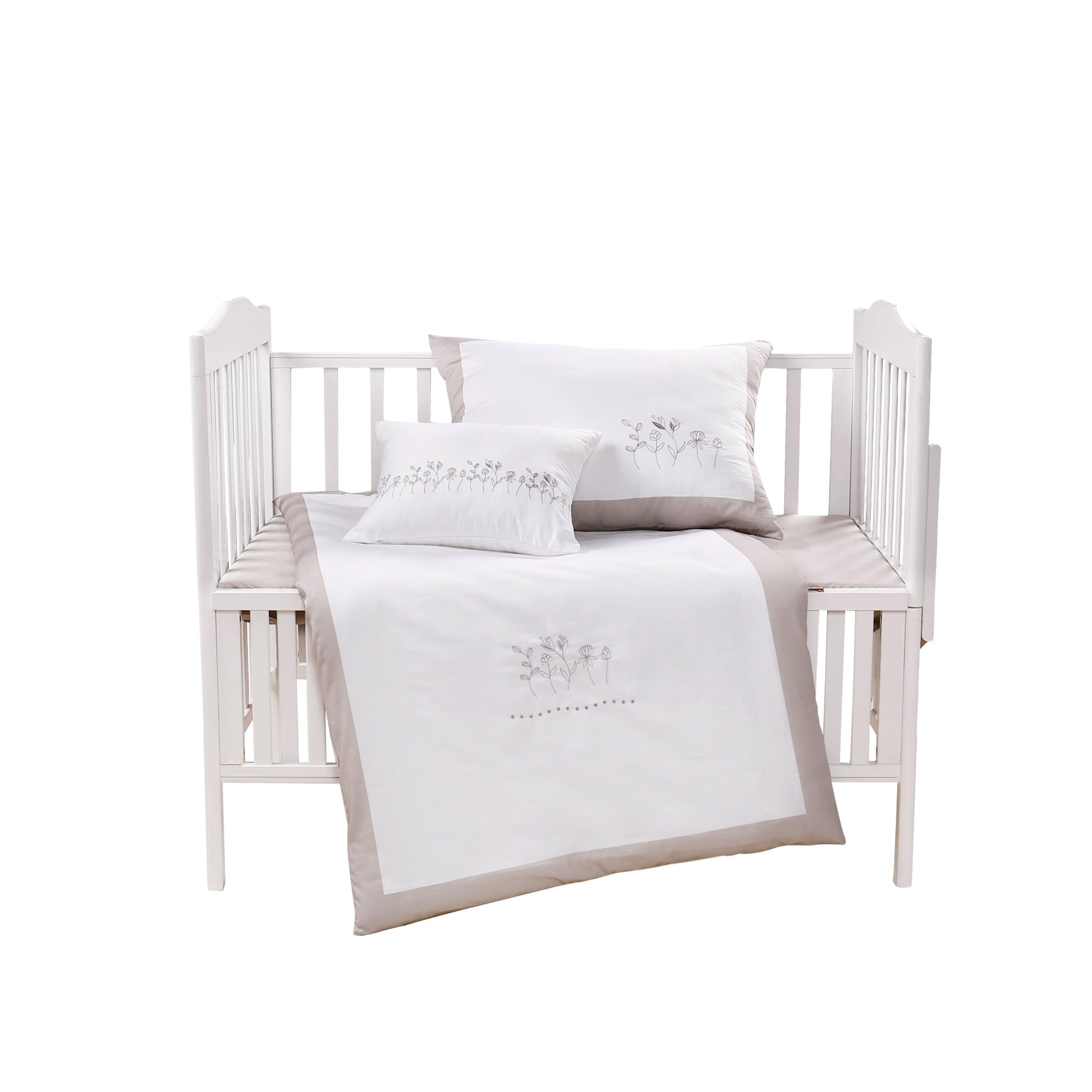 Hotel Style White/Grey 5 Piece Baby Bedding Set - Elegant Linen