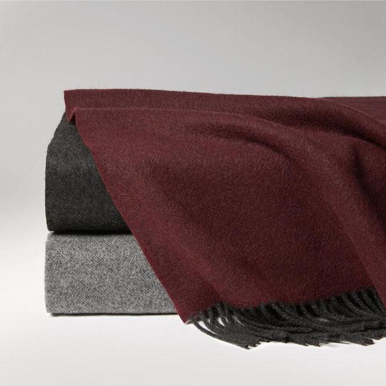 Jeno Throw - Elegant Linen