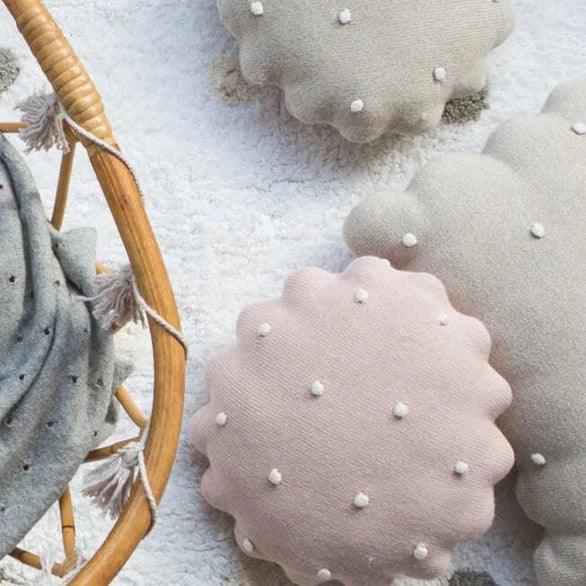 Knitted Cushion Round Biscuit - Elegant Linen