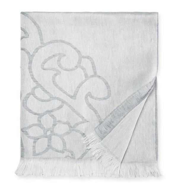 Lassia Throw - Elegant Linen