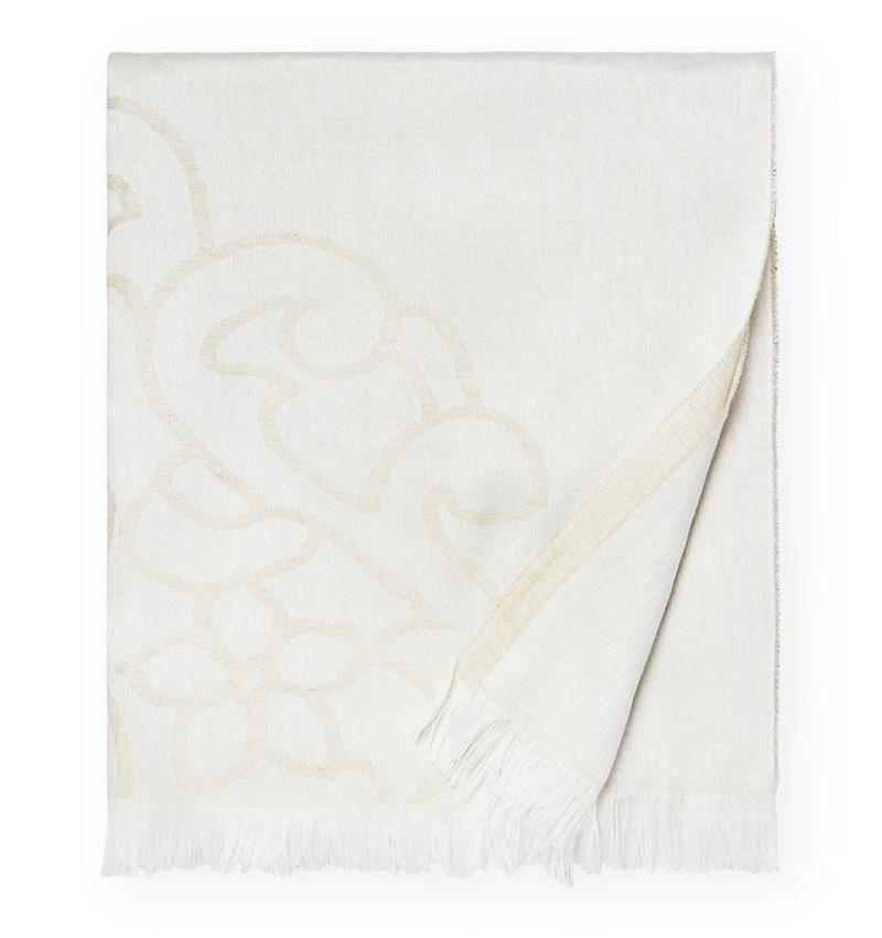 Lassia Throw - Elegant Linen