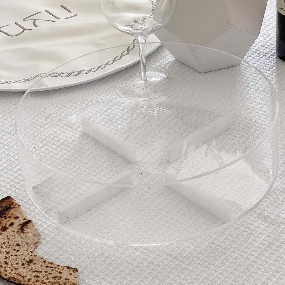 Lucite Round Matzah Plate - Elegant Linen