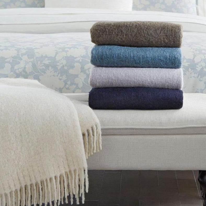 Motta Throw - Elegant Linen