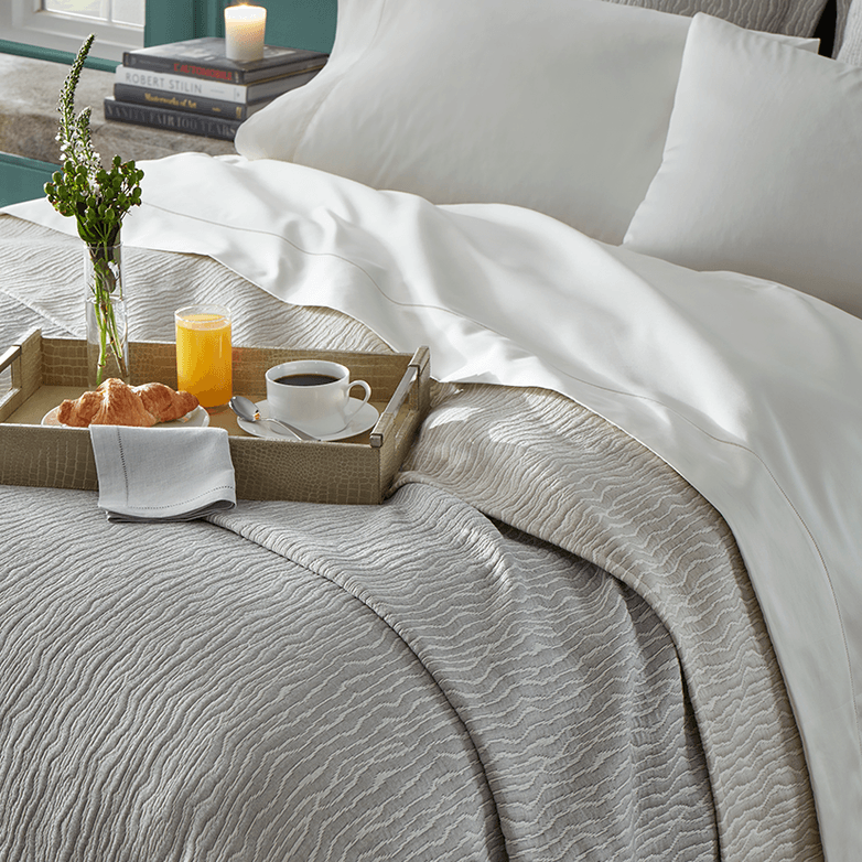 Ondate Collection - Elegant Linen