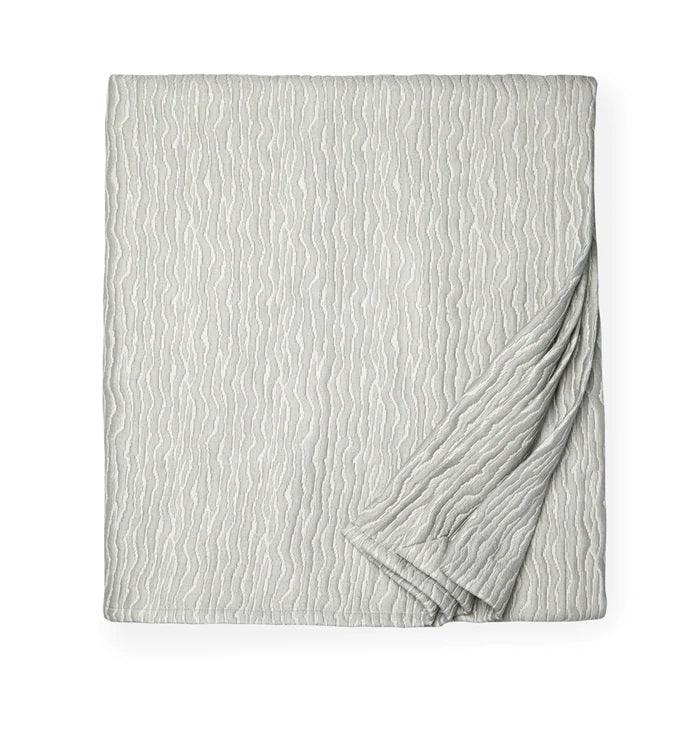 Ondate Collection - Elegant Linen