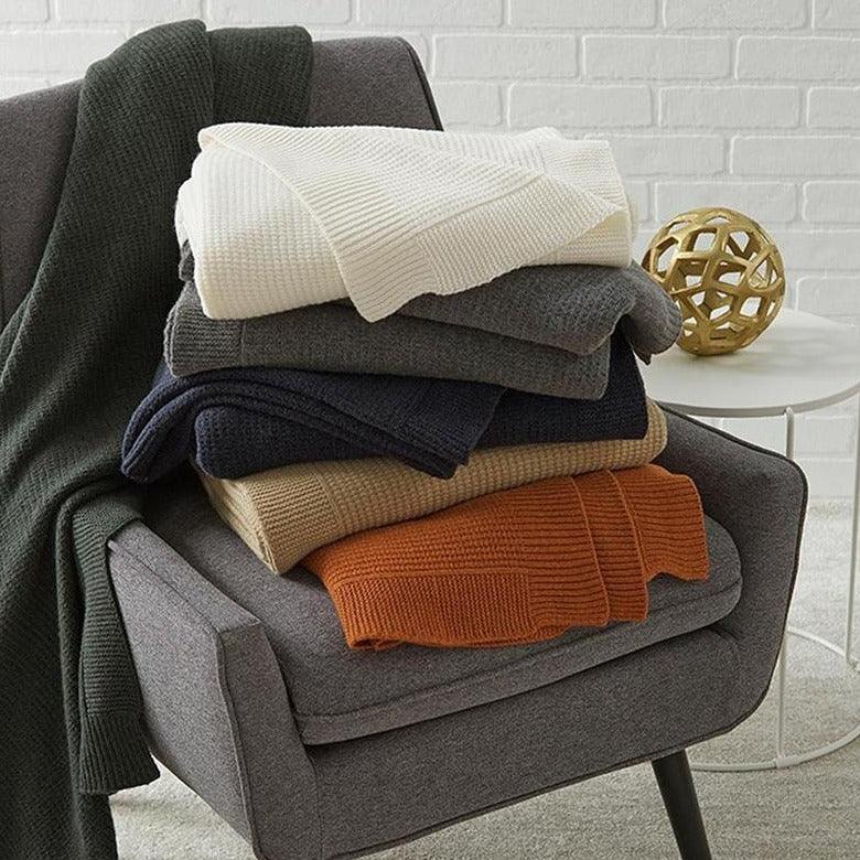 Pettra Throw - Elegant Linen