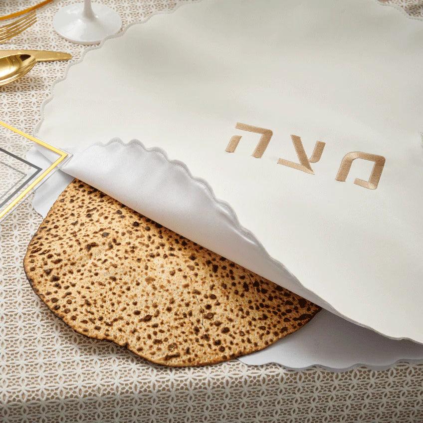 Scalloped Edge Pesach Set - Elegant Linen