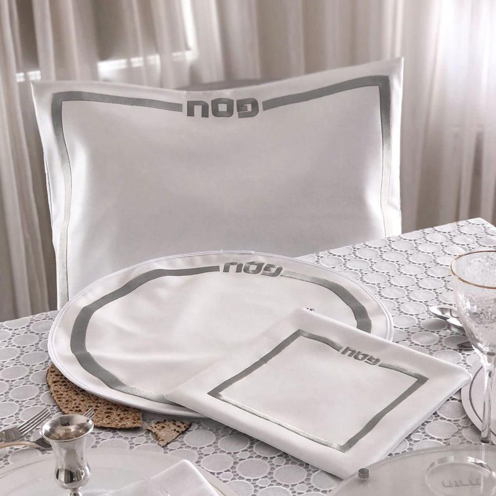 Seder Set Classic Design with Towel - Elegant Linen