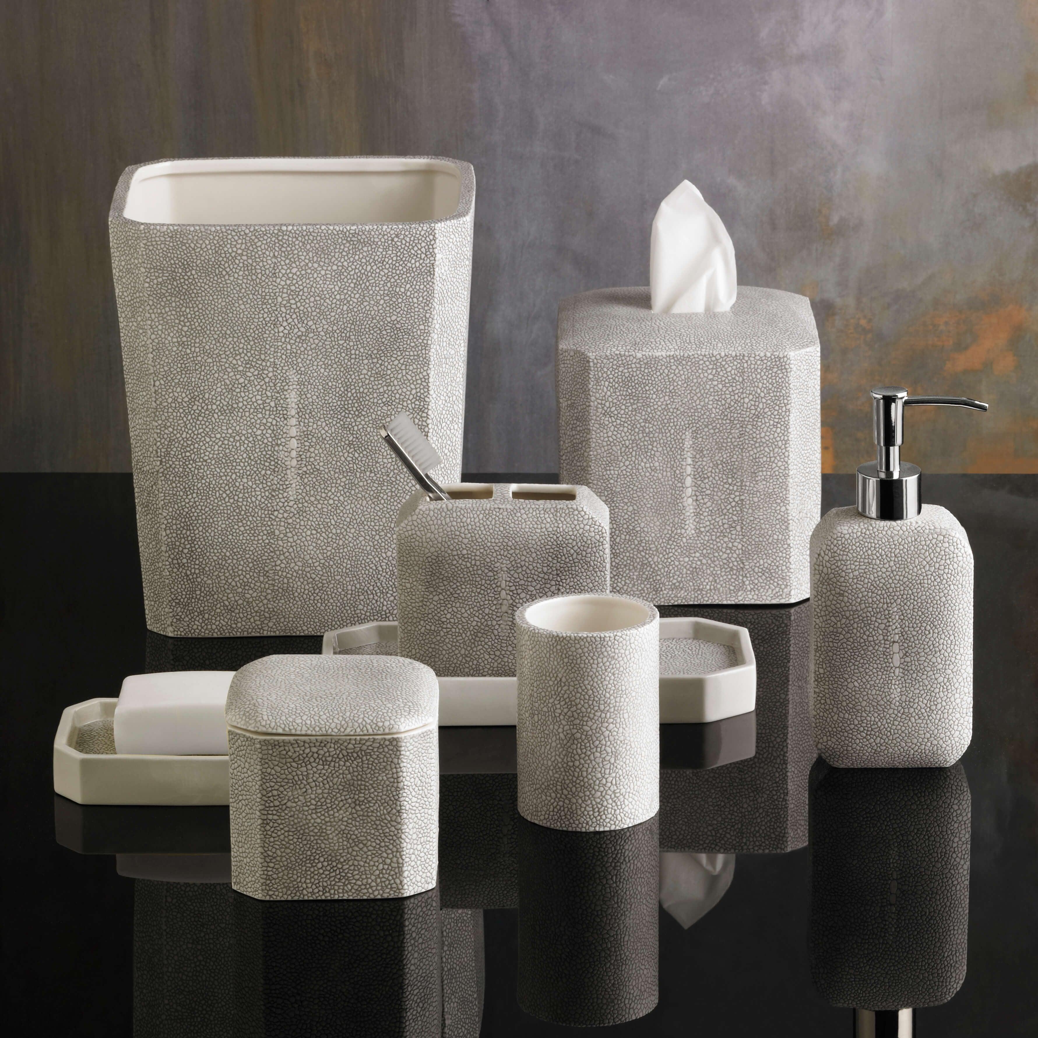 Shagreen Accessories - Elegant Linen