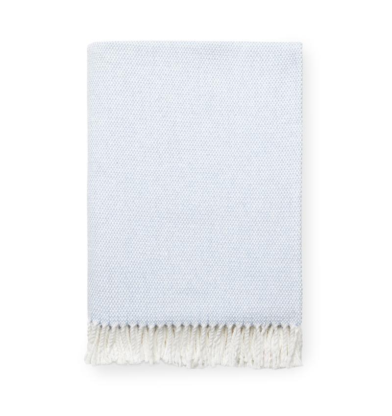 Terzo Throw - Elegant Linen