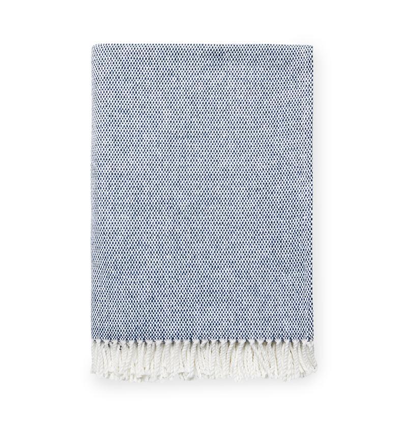 Terzo Throw - Elegant Linen