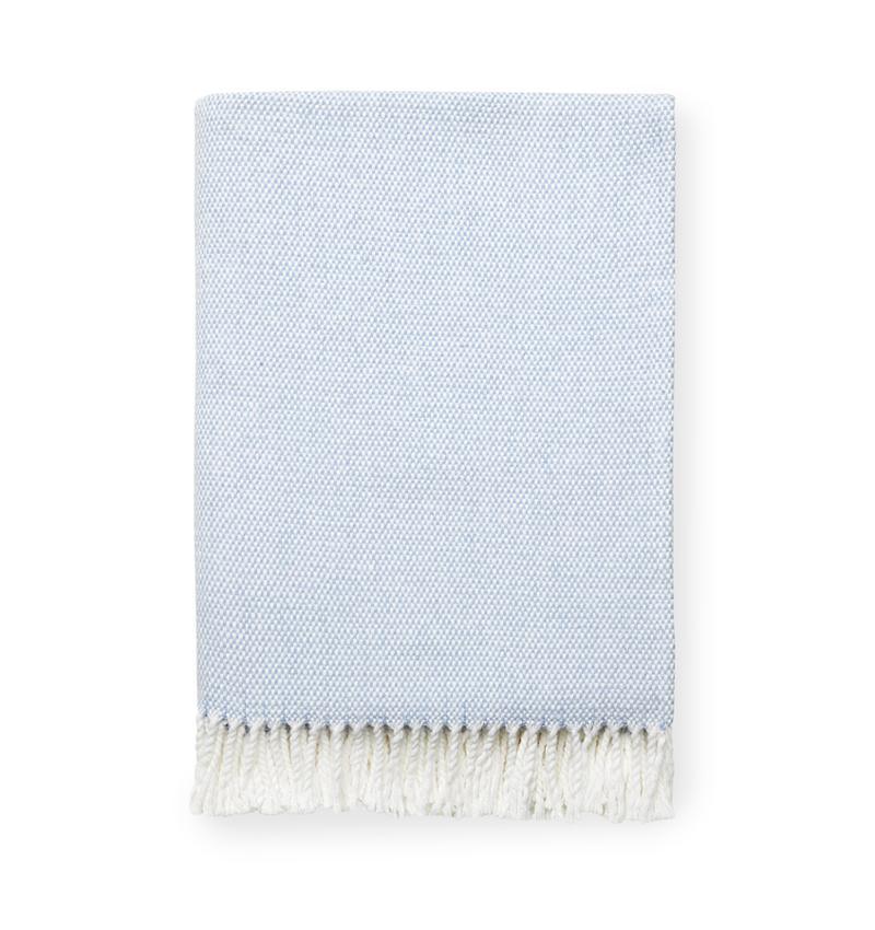 Terzo Throw - Elegant Linen