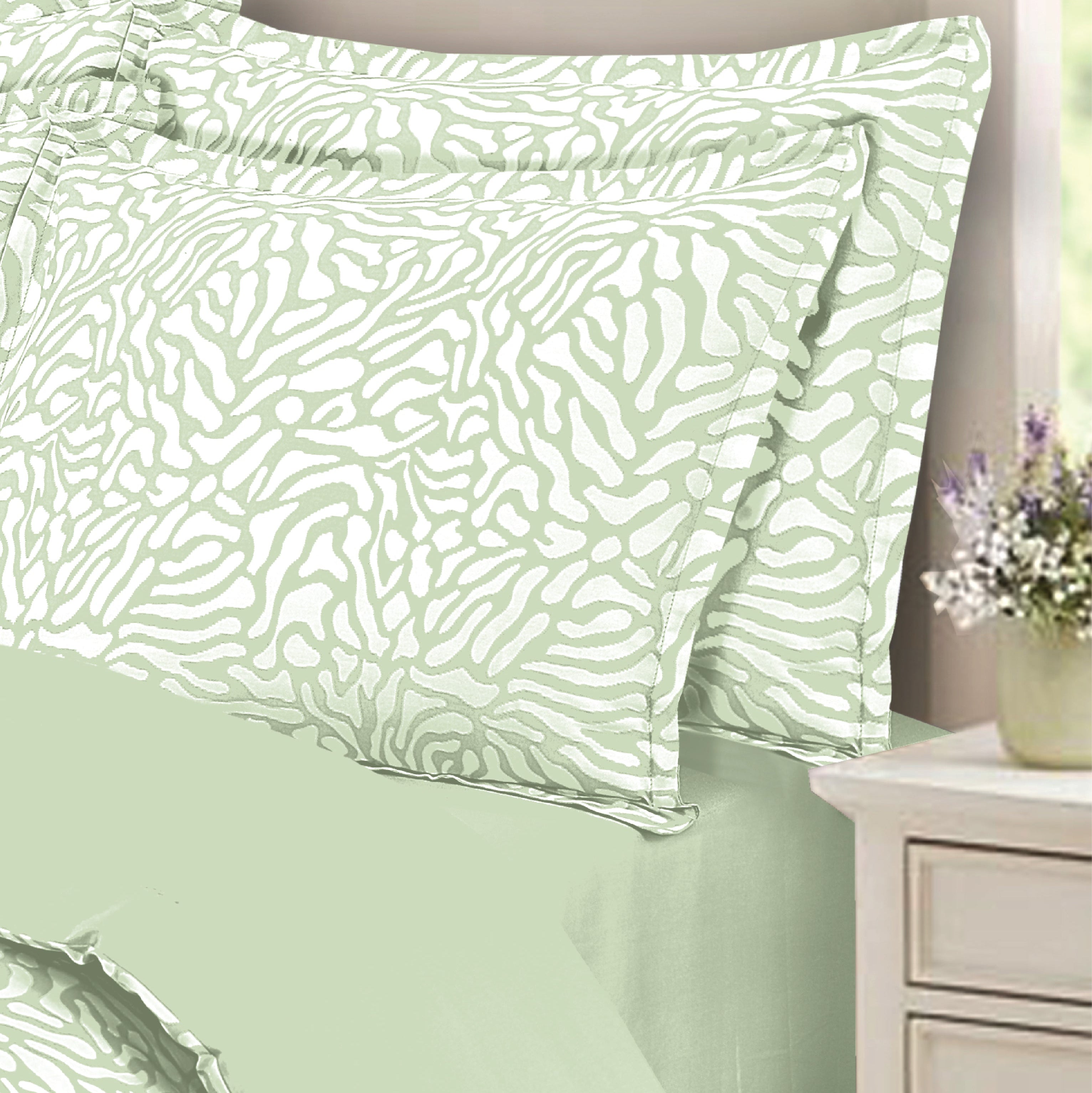 Swirl 4 Piece Bedding Set