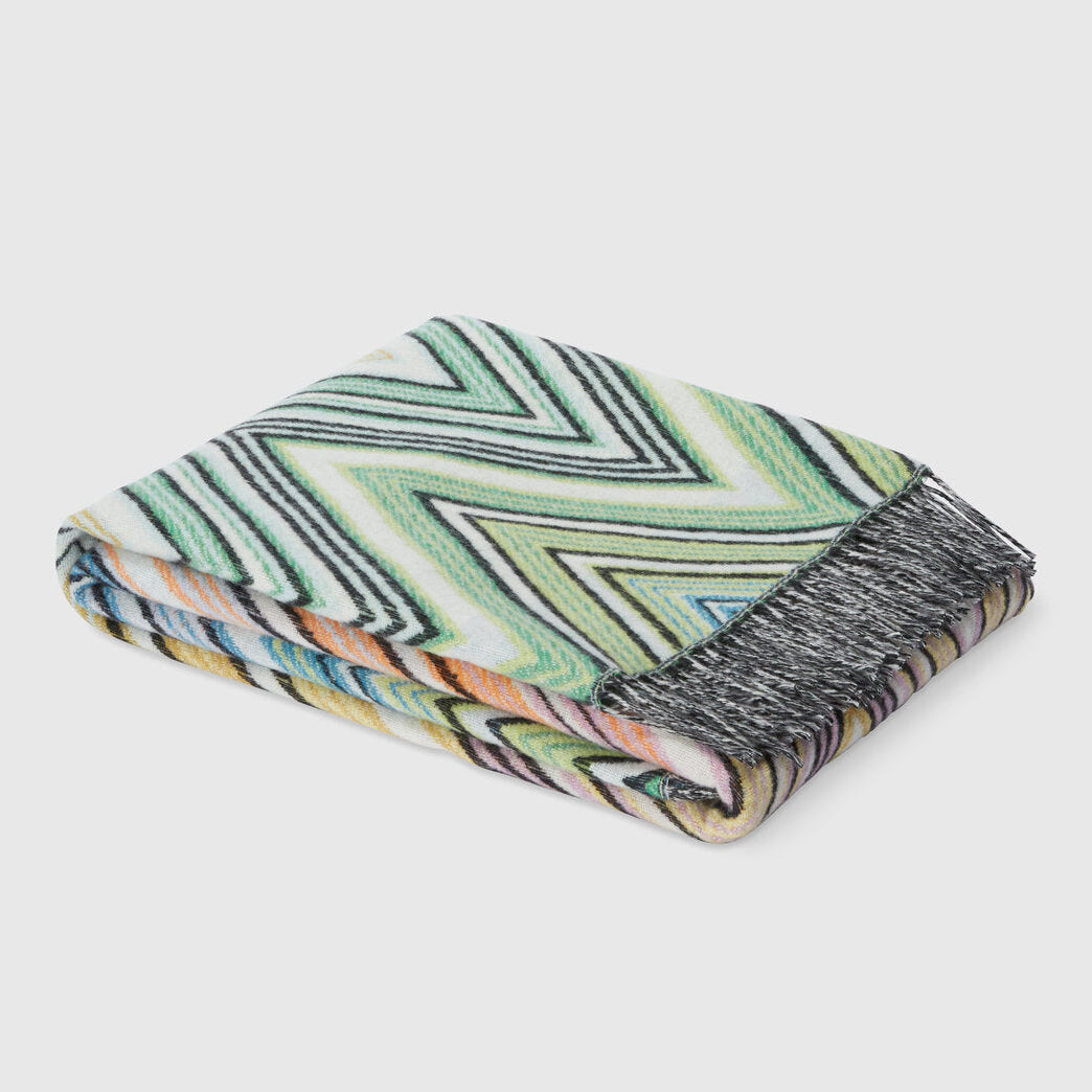 Plume Plaid Blanket with Fringes