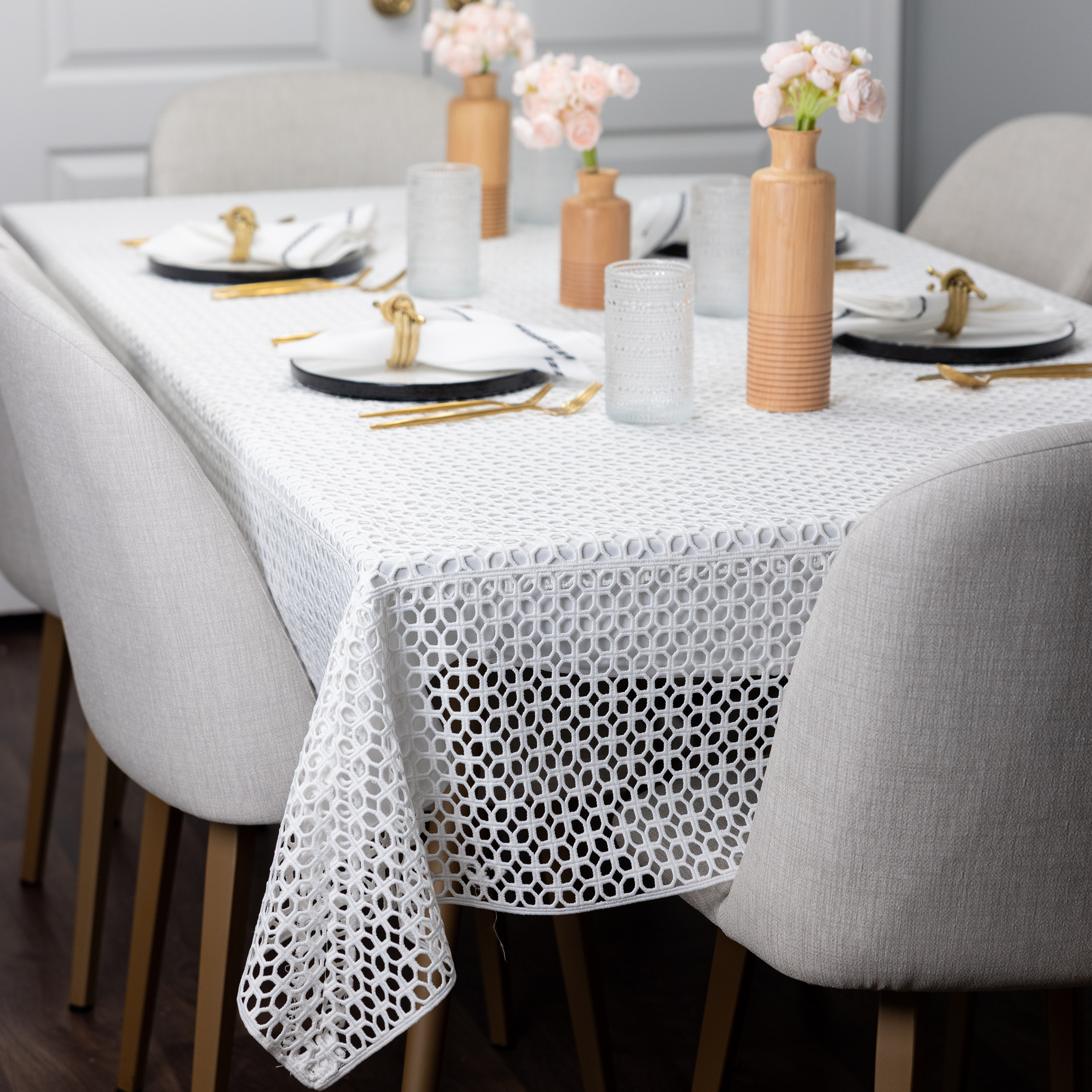 Salzburg Lace Tablecloth