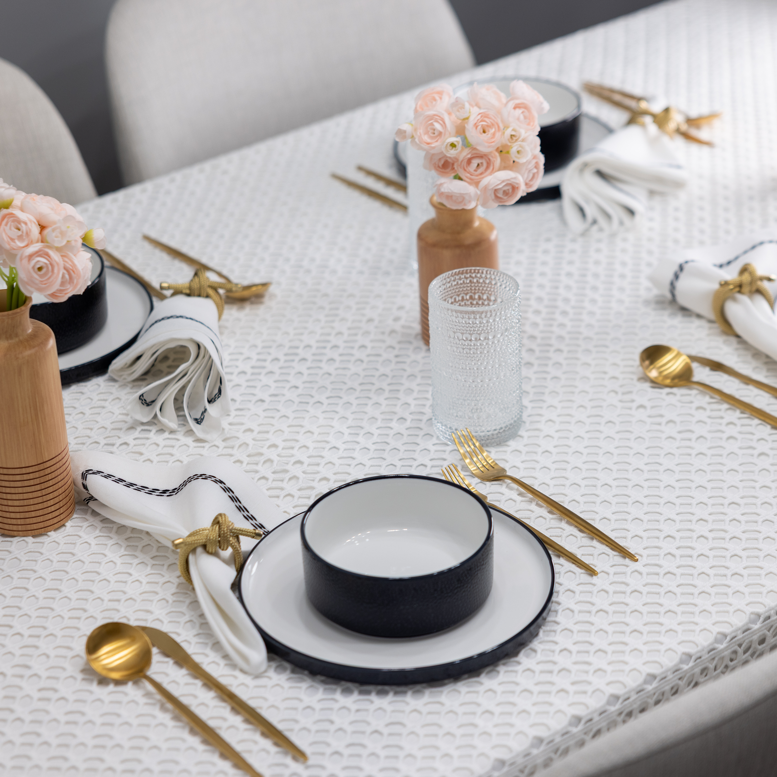 Salzburg Lace Tablecloth