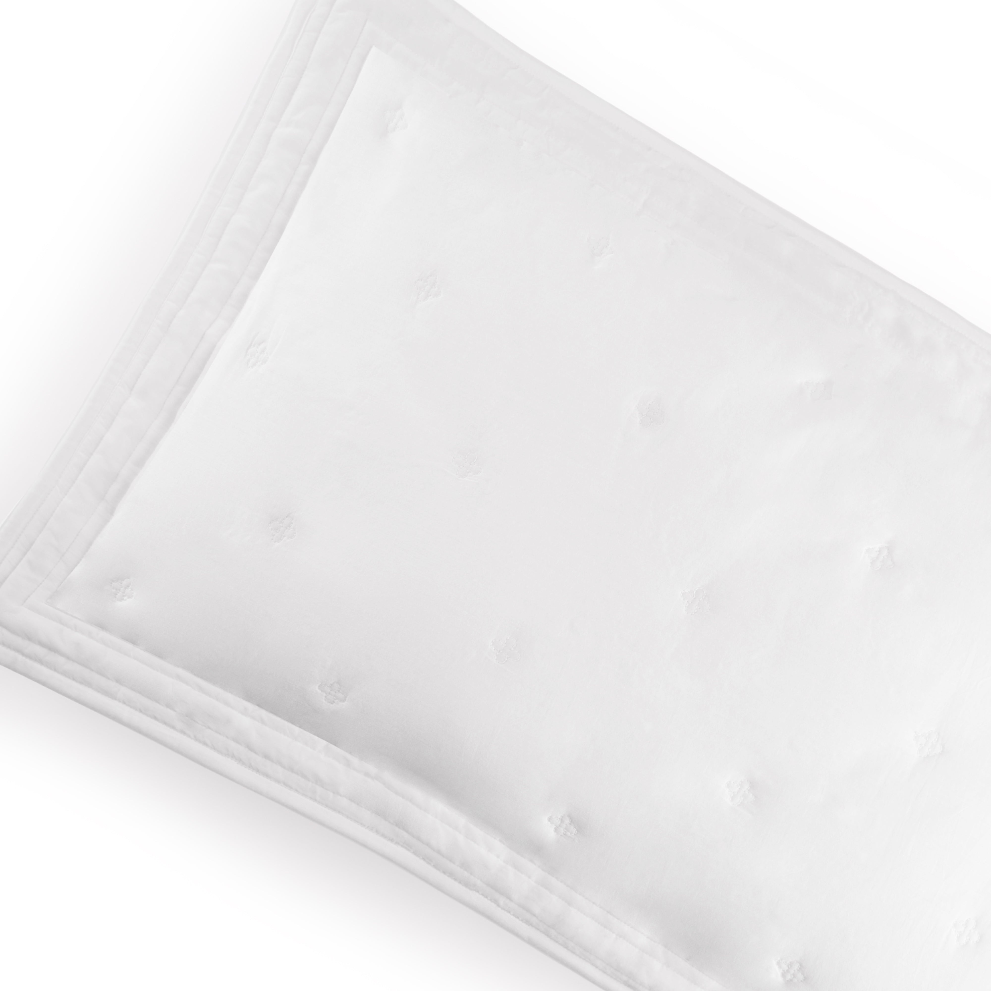 Tufted Quilt Pillow Sham